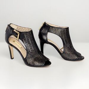 Louise et Cie Black Leather Heels Olivia Perforated Peep Toe Pump Buckle Size 6